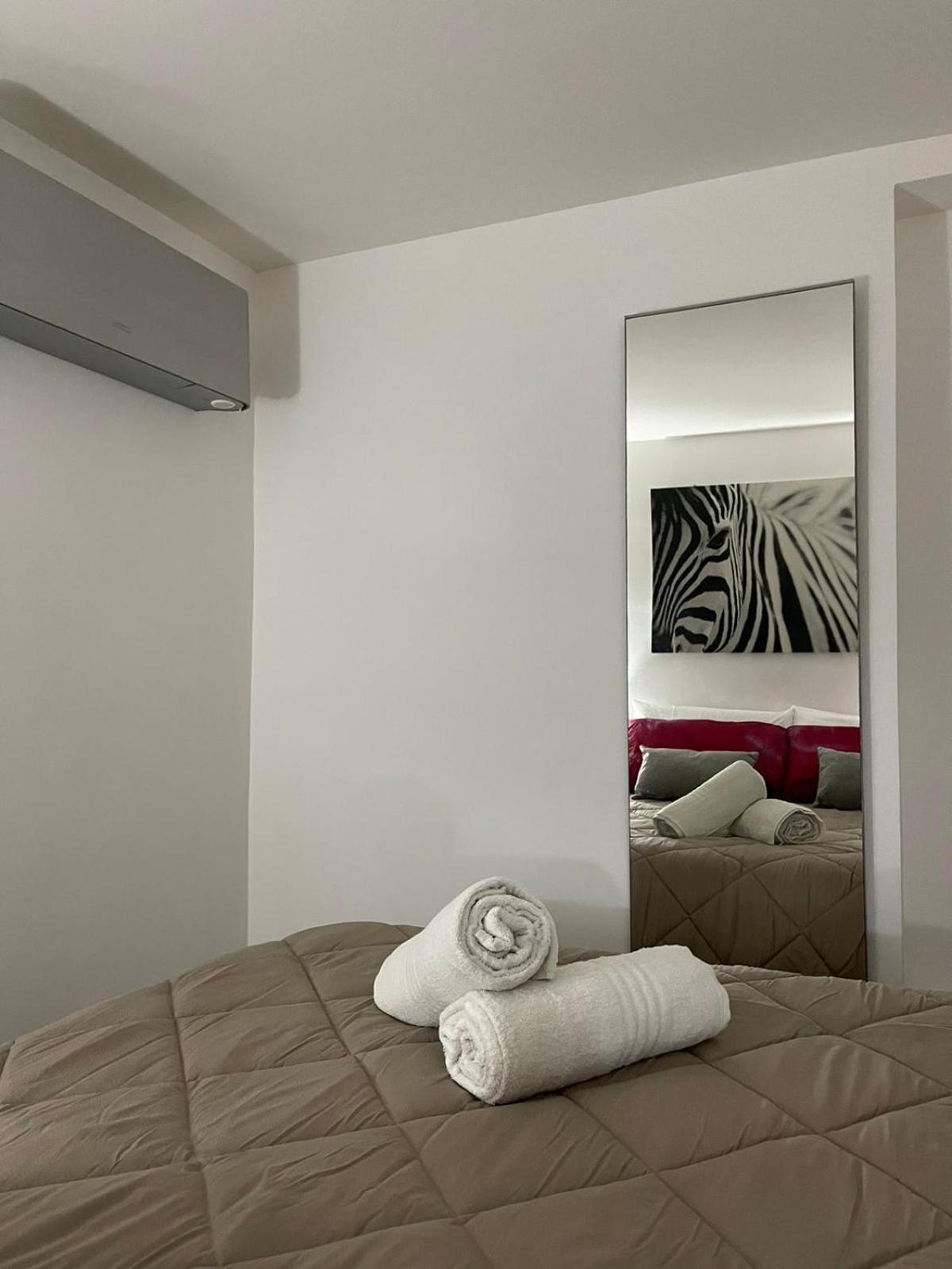 Sweet Aura Villa Brindisi Exterior photo